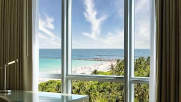 Camera, 2 letti matrimoniali, vista oceano parziale | Vista dalla camera