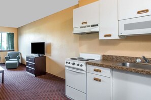 Fridge, microwave, coffee/tea maker