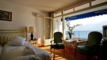 Flat-screen TV, DVD player