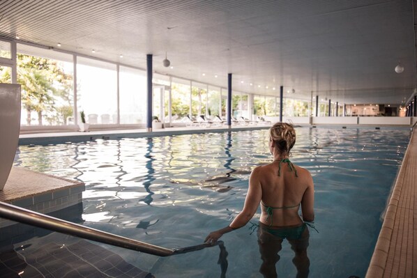 Indoor pool, outdoor pool