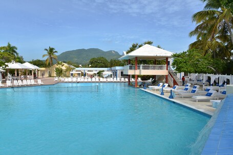 Pool. Puerto Plata Village - All Inclusive