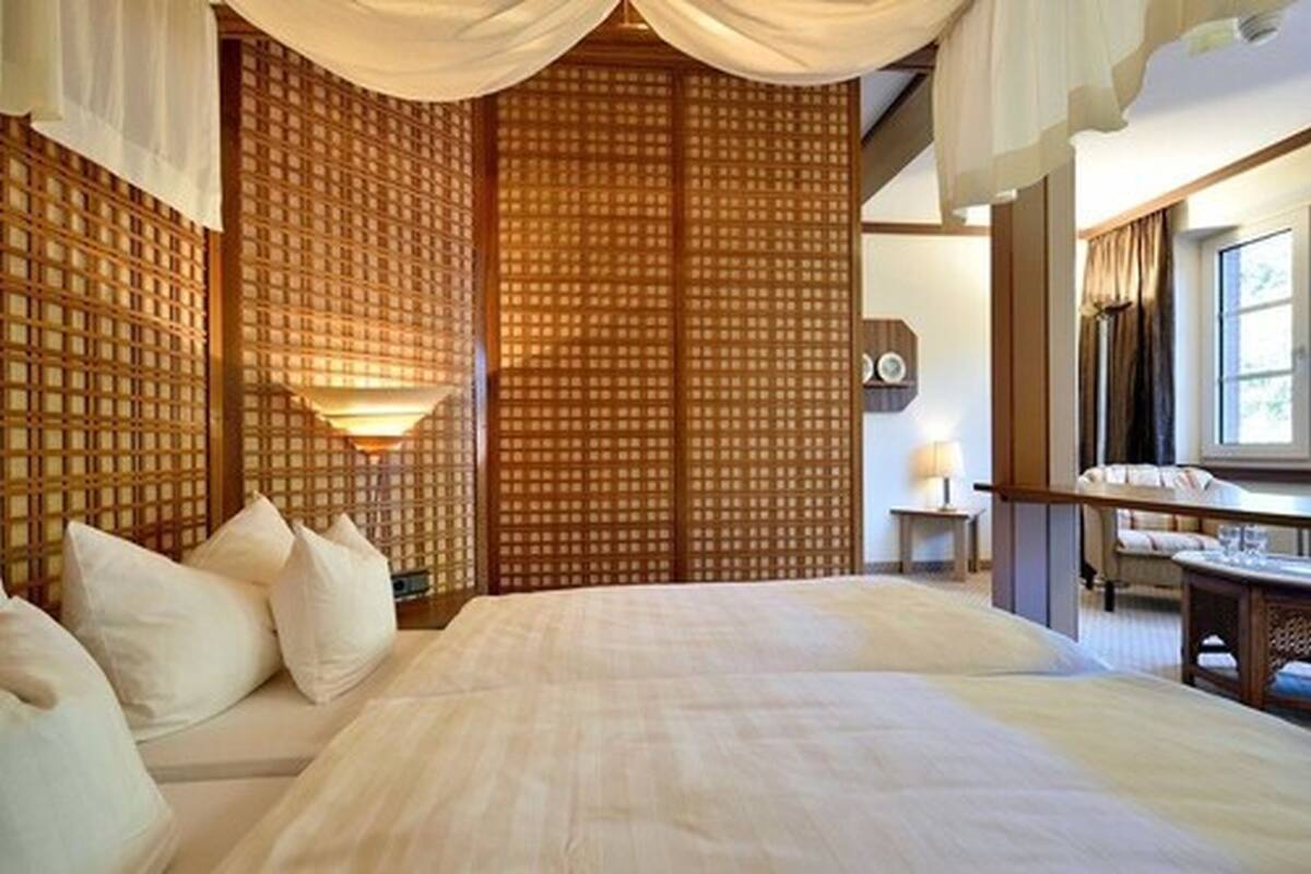 1 bedroom, hypo-allergenic bedding, minibar, in-room safe