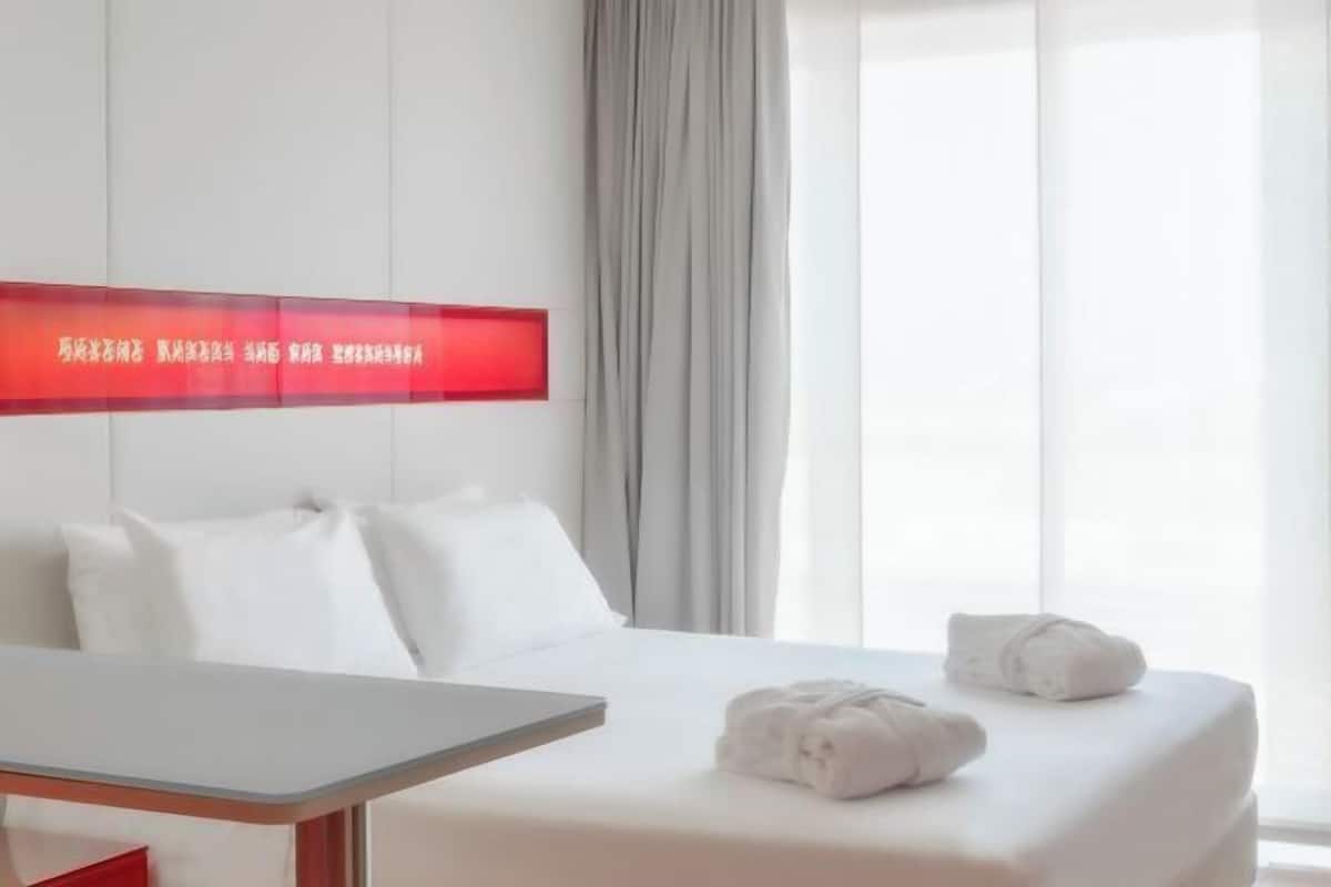 Literie de qualité supérieure, couette en duvet d'oie, minibar