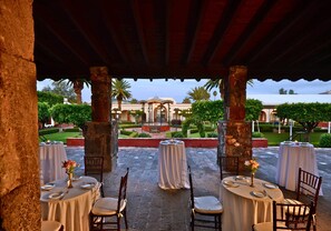 Frokost, lunsj og middag serveres, internasjonale retter 