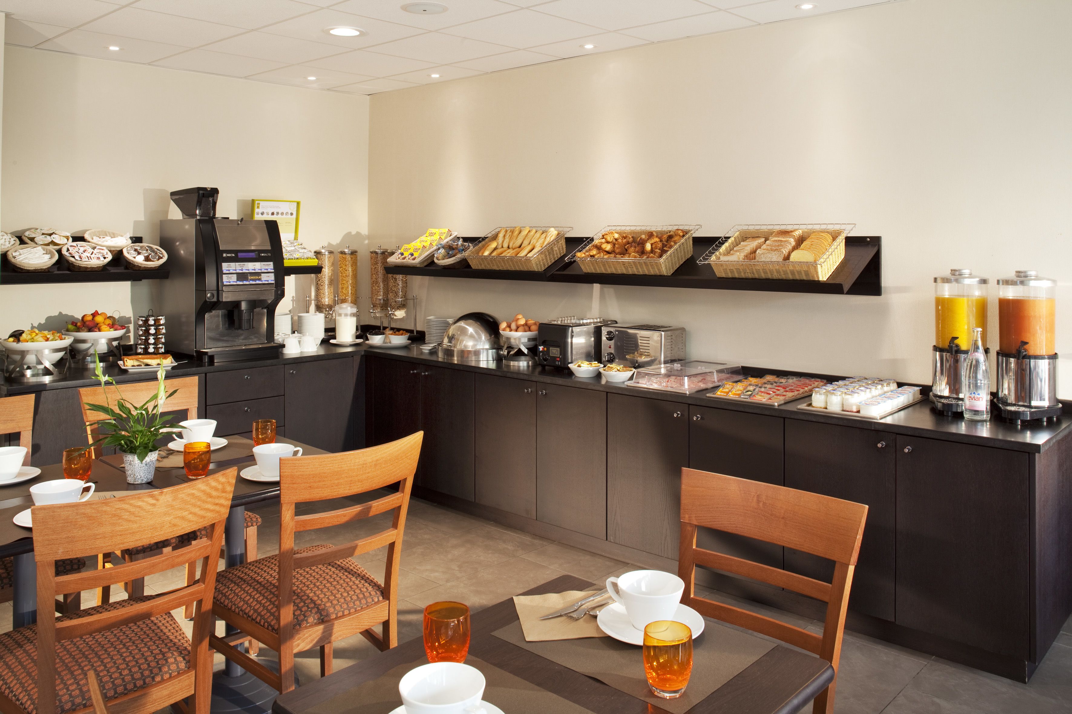 daily buffet breakfast (eur 16 per person)
