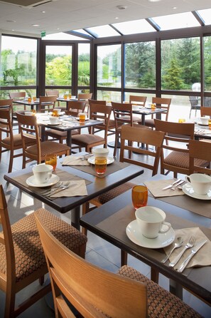 Daily buffet breakfast (EUR 16 per person)