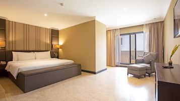 Executive-Suite | Hochwertige Bettwaren, Minibar, Zimmersafe, Schreibtisch