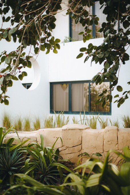Dubai Marine Beach Resort Spa - Image 68
