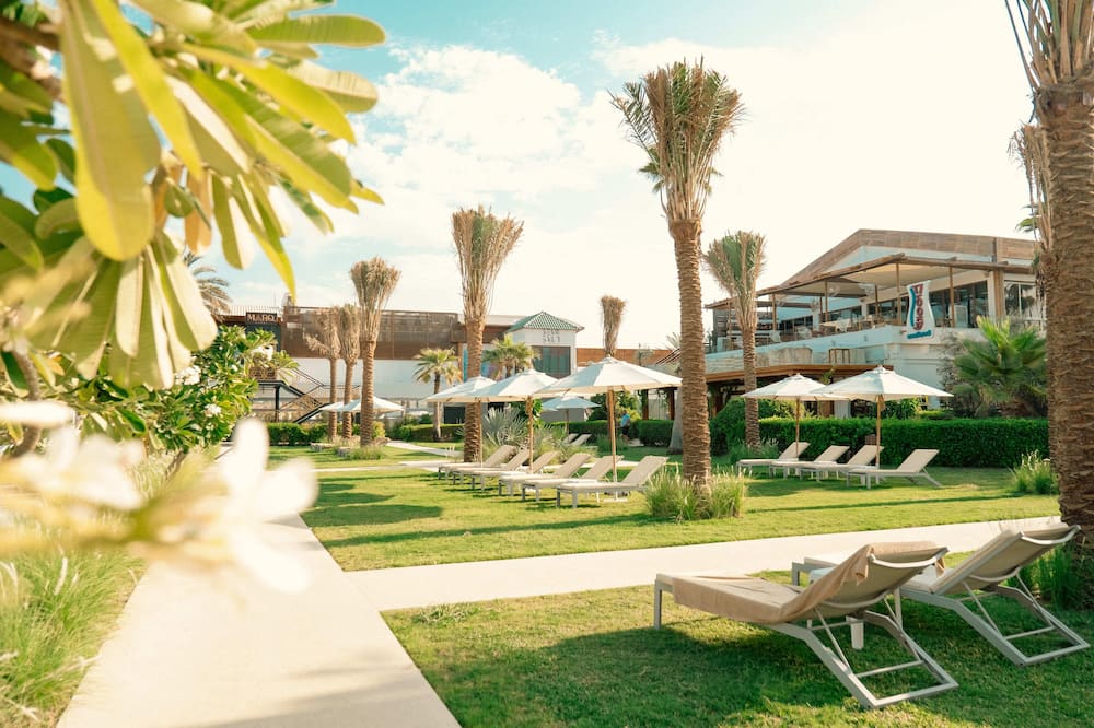 Dubai Marine Beach Resort & Spa