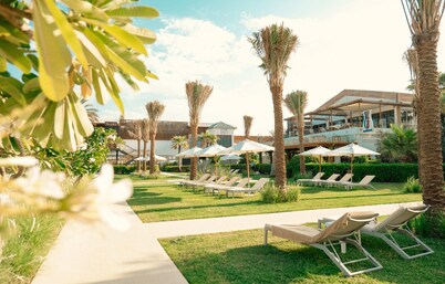 Dubai Marine Beach Resort & Spa