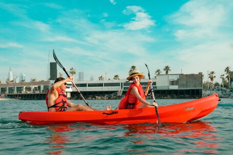 Dubai Marine Beach Resort Spa - Image 16