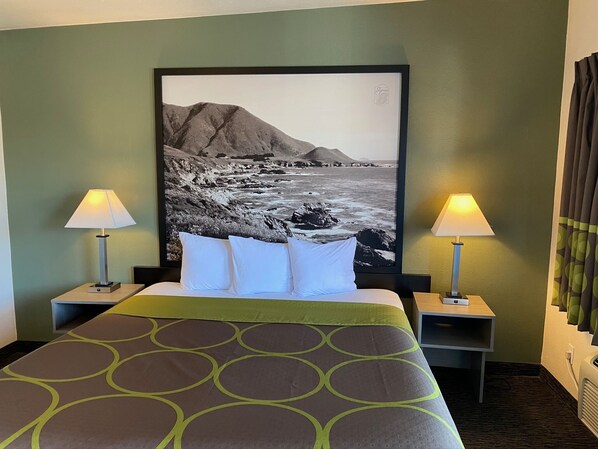 Standaard kamer, 1 kingsize bed, niet-roken | Een bureau, gratis babybedden, gratis wifi, beddengoed