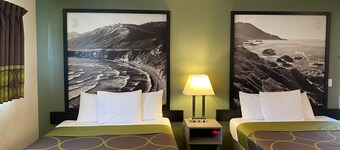 Super 8 by Wyndham Monterey