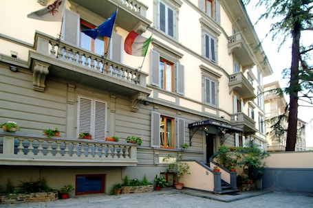 Ingresso della struttura. Hotel Palazzo Vecchio