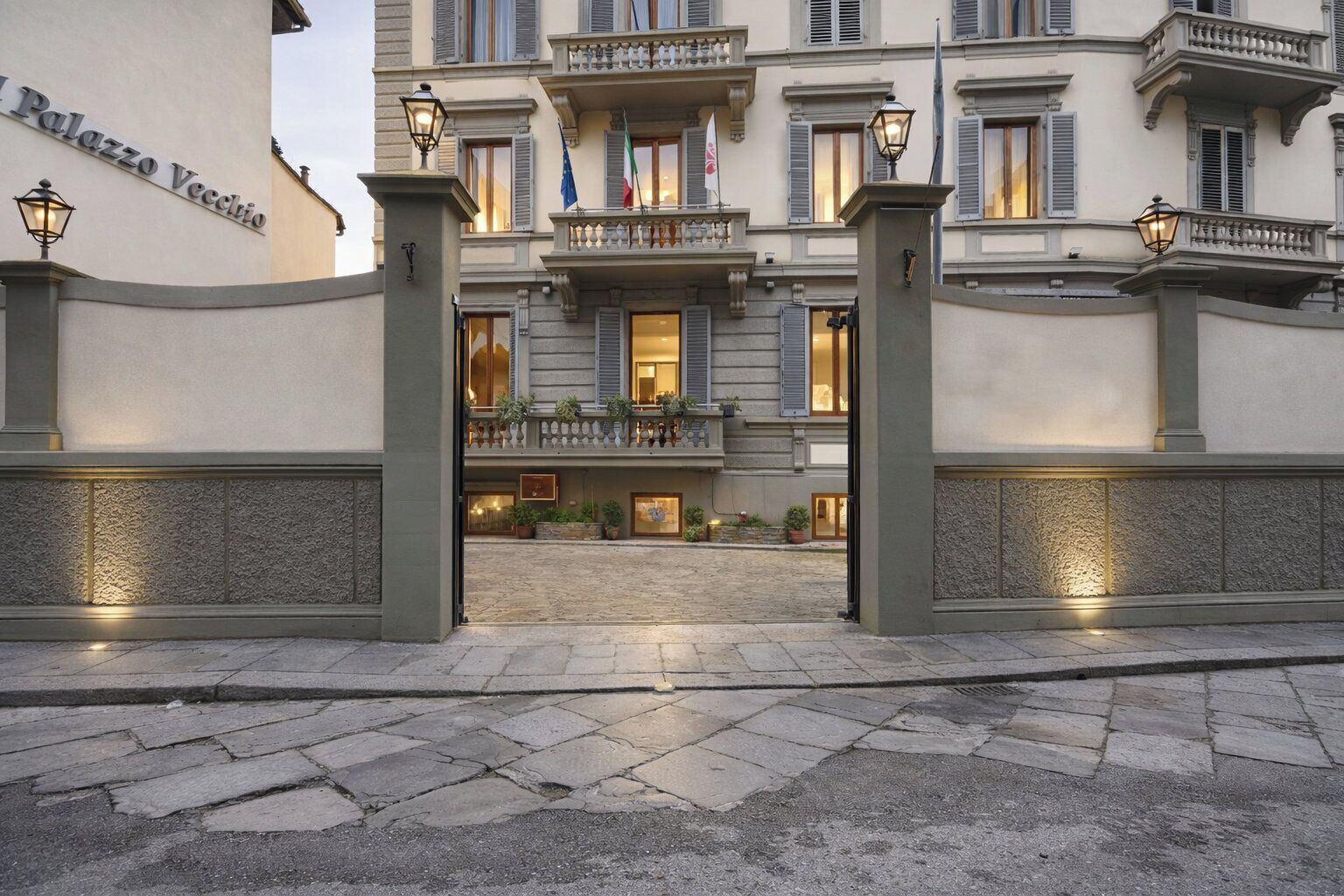 واجهة المنشأة