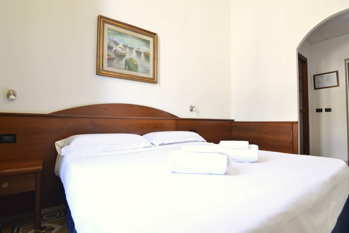Economy Double Room | In-room safe, desk, free WiFi, bed sheets