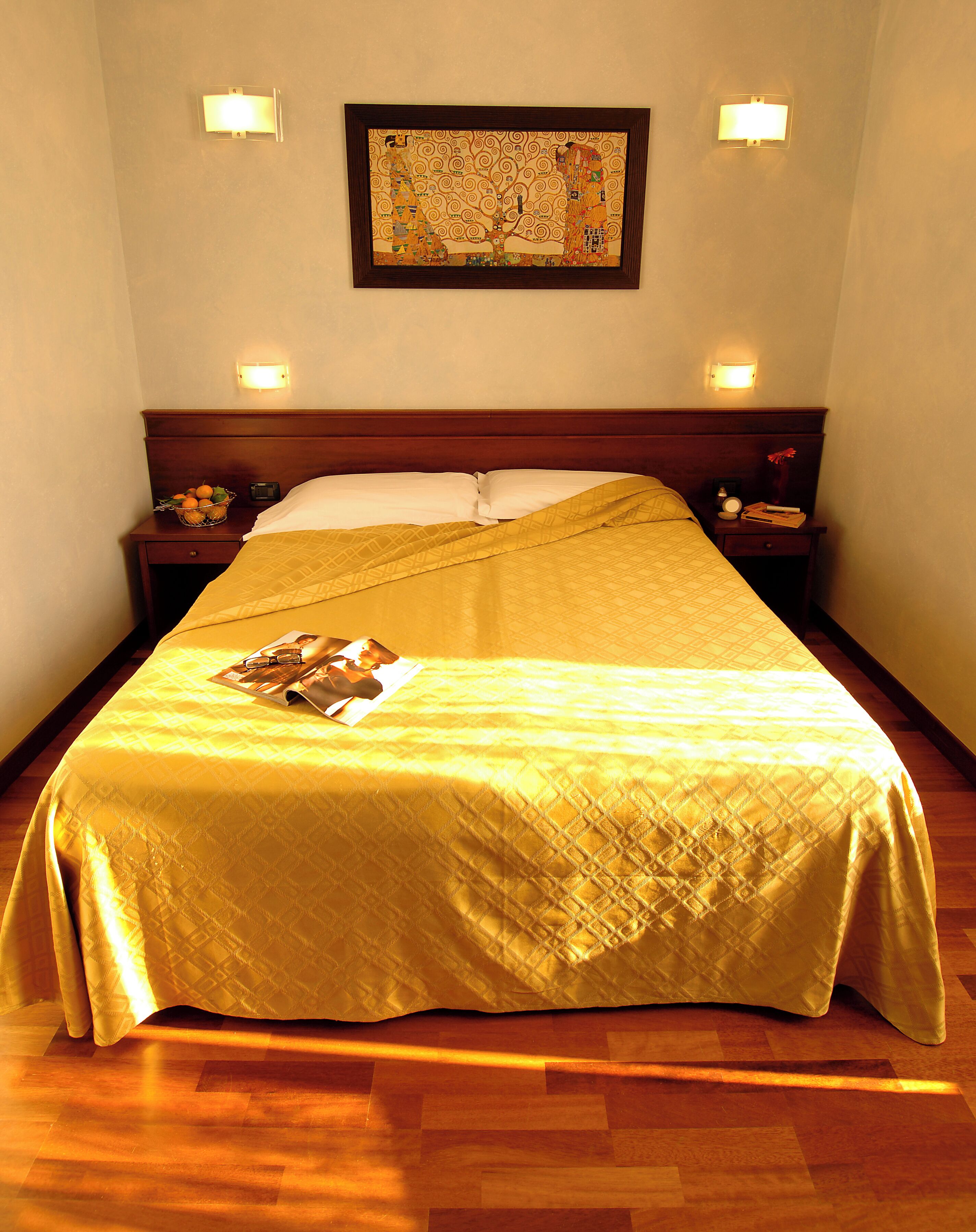 In-room safe, desk, free WiFi, bed sheets