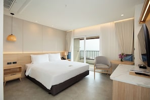 Deluxe Corner Sea View | Premium bedding, minibar, in-room safe, desk - Jomtien Thani Hotel (Pattaya)