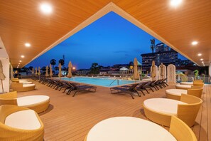 Piscine extérieure