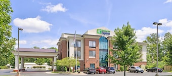 Holiday Inn Express & Suites North Lima by IHG