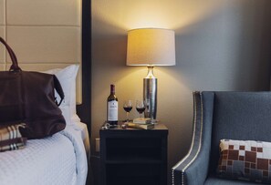 Suite, 1 King Bed, Non Smoking, Jetted Tub (Walk-in Shower;with Sofabed) | Premium bedding, minibar, in-room safe, iron/ironing board - CopperLeaf Hotel BW Premier Collection (Appleton)