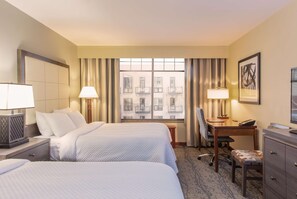 Chambre Standard, 2 grands lits, non-fumeur, réfrigérateur et four à micro-ondes