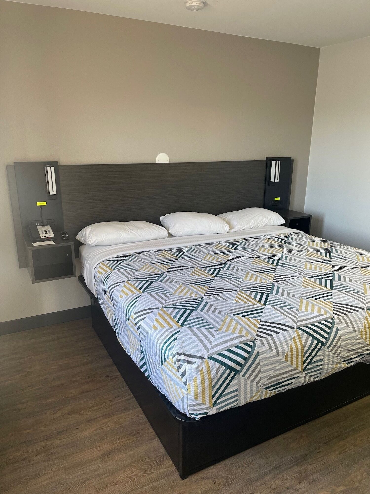 WiFi (free), alarm clocks, bed sheets