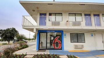 Bagian depan properti