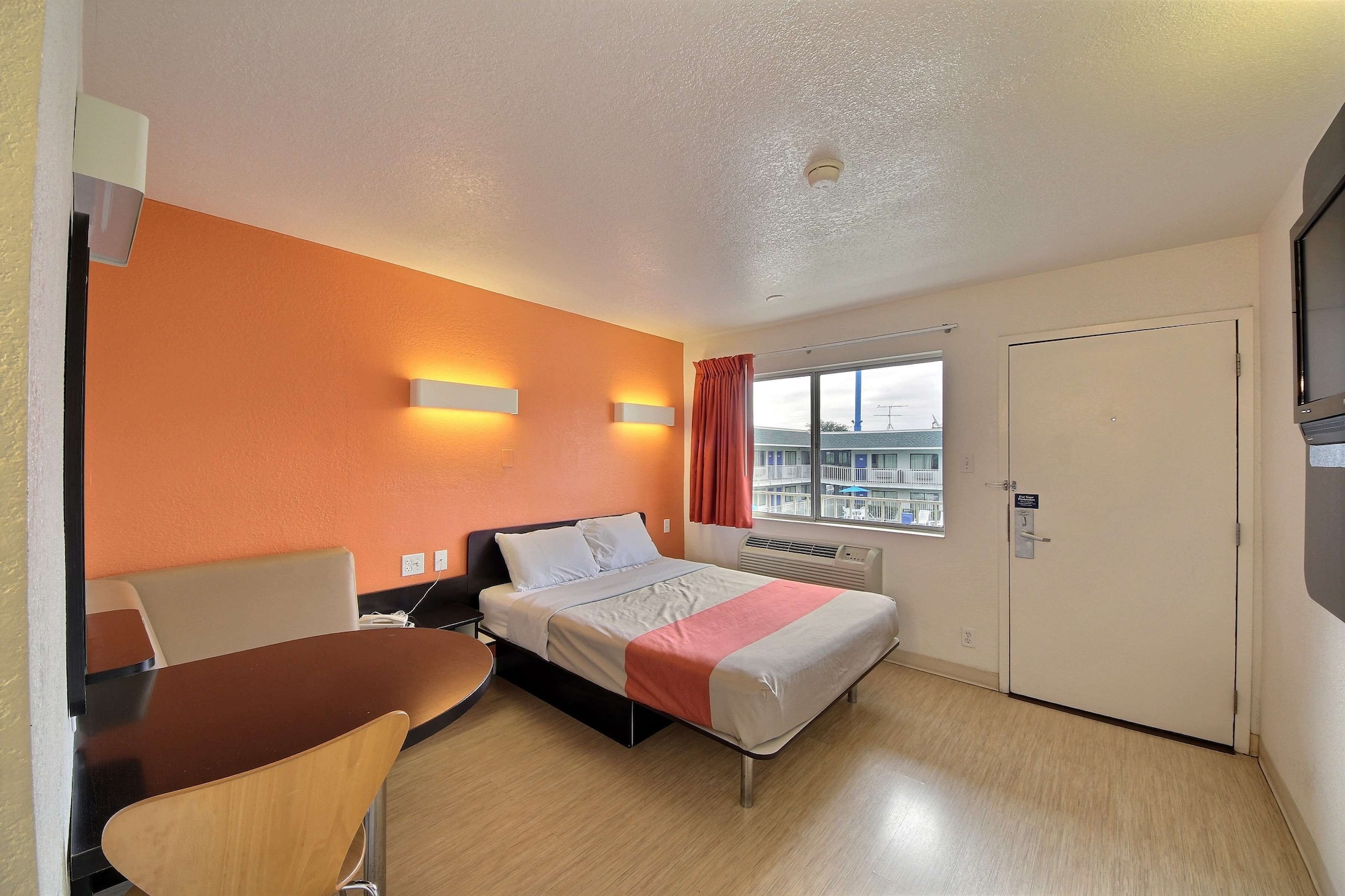 2 Star Hotels