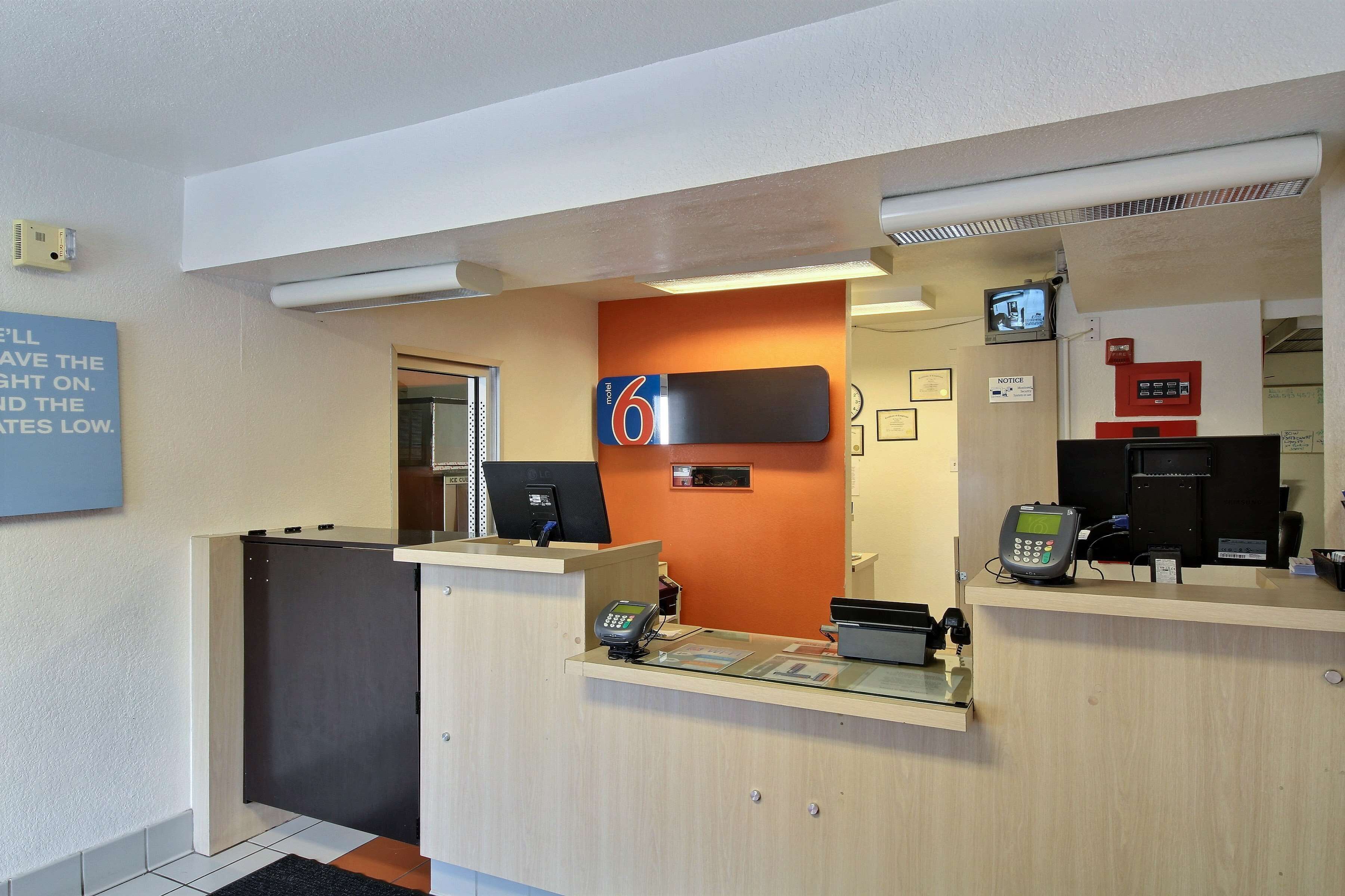 Foto - Motel 6-San Marcos, TX