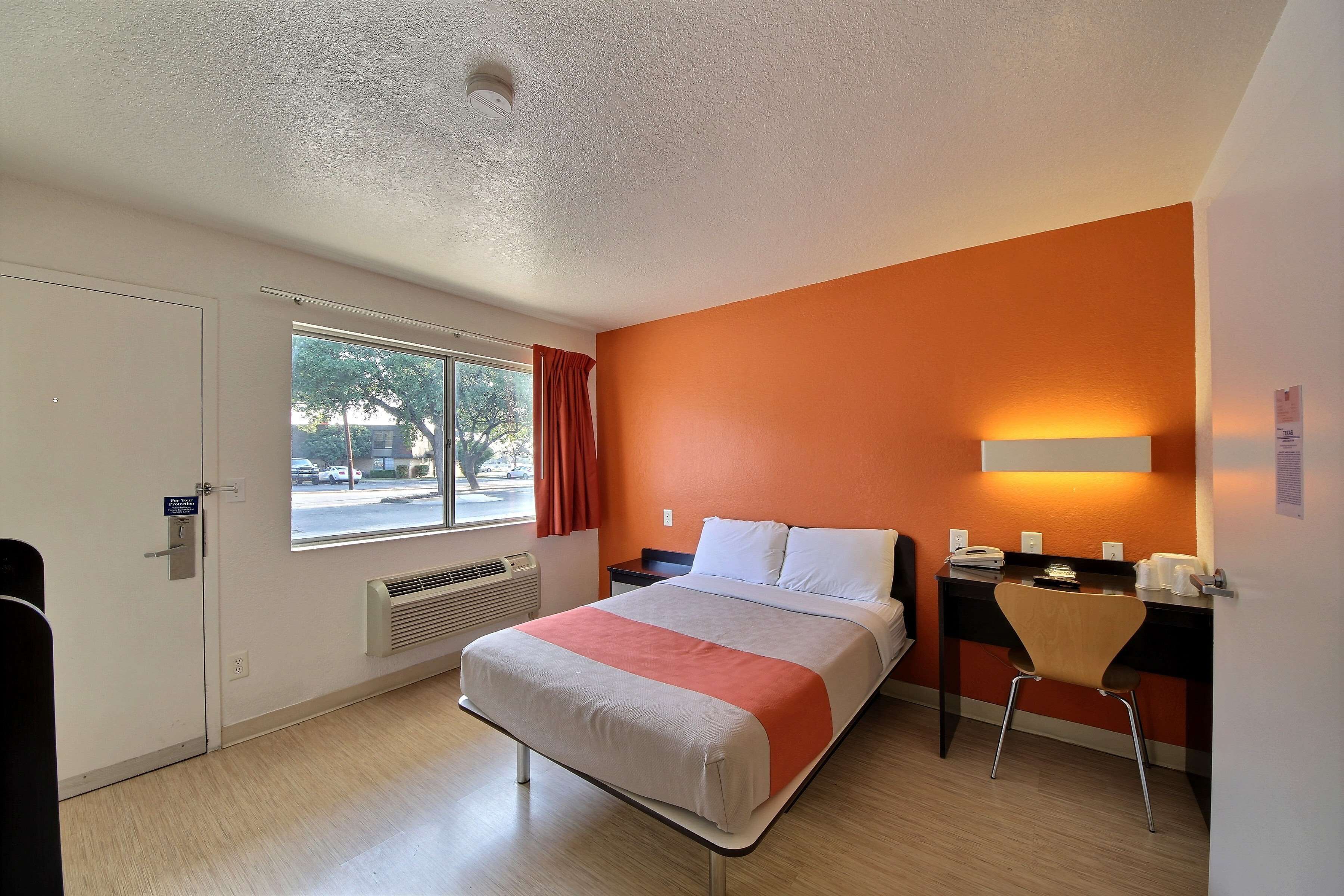 Foto - Motel 6-San Marcos, TX