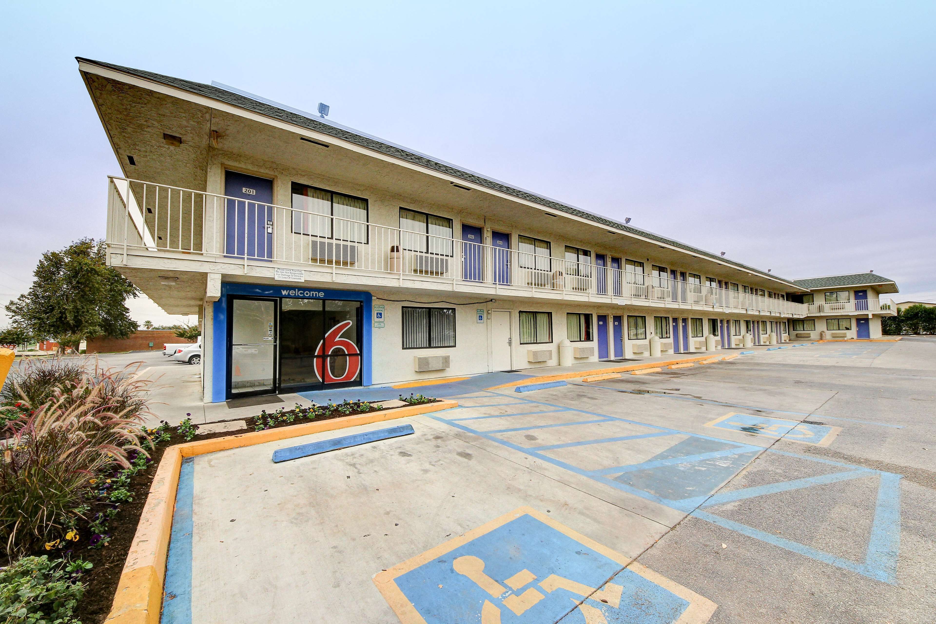 Foto - Motel 6-San Marcos, TX