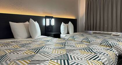 Motel 6 Bradenton, FL