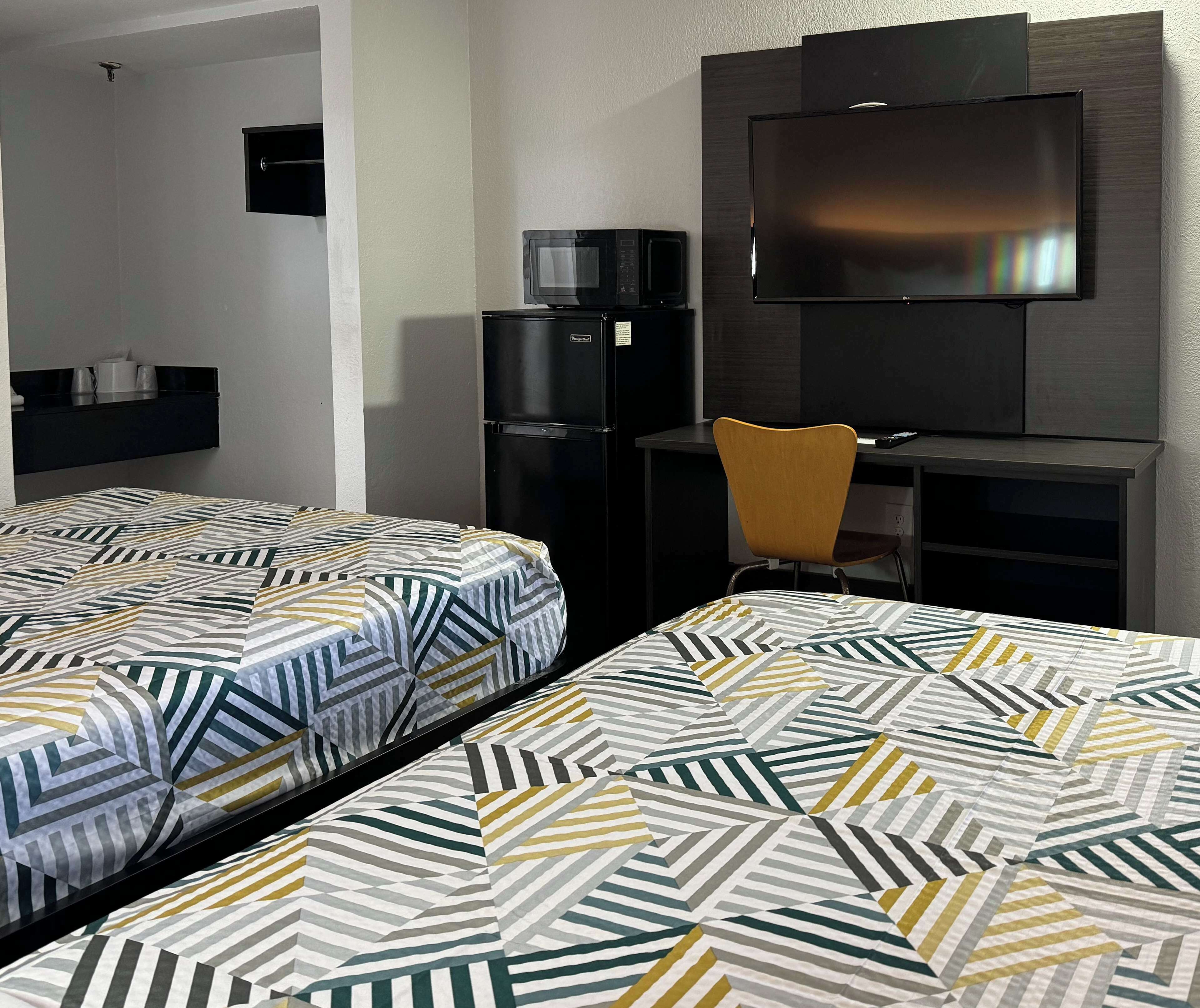 WiFi (free), bed sheets