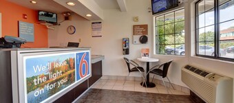 Motel 6 Wethersfield, CT - Hartford