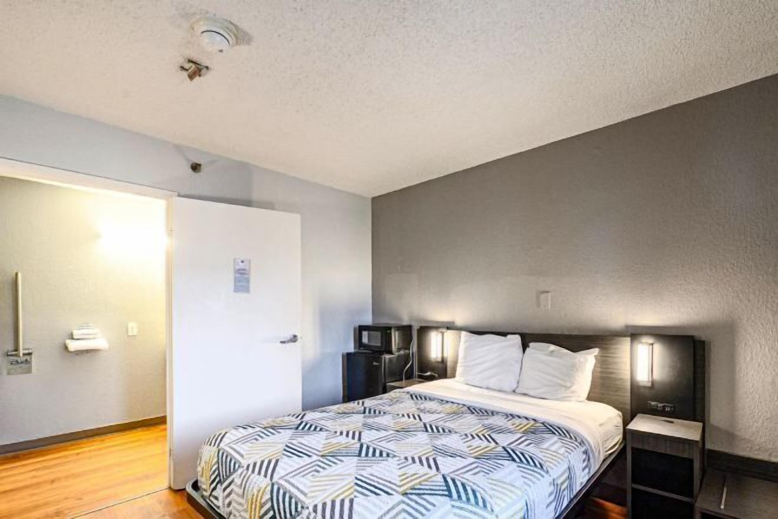 무료 WiFi, 침대 시트