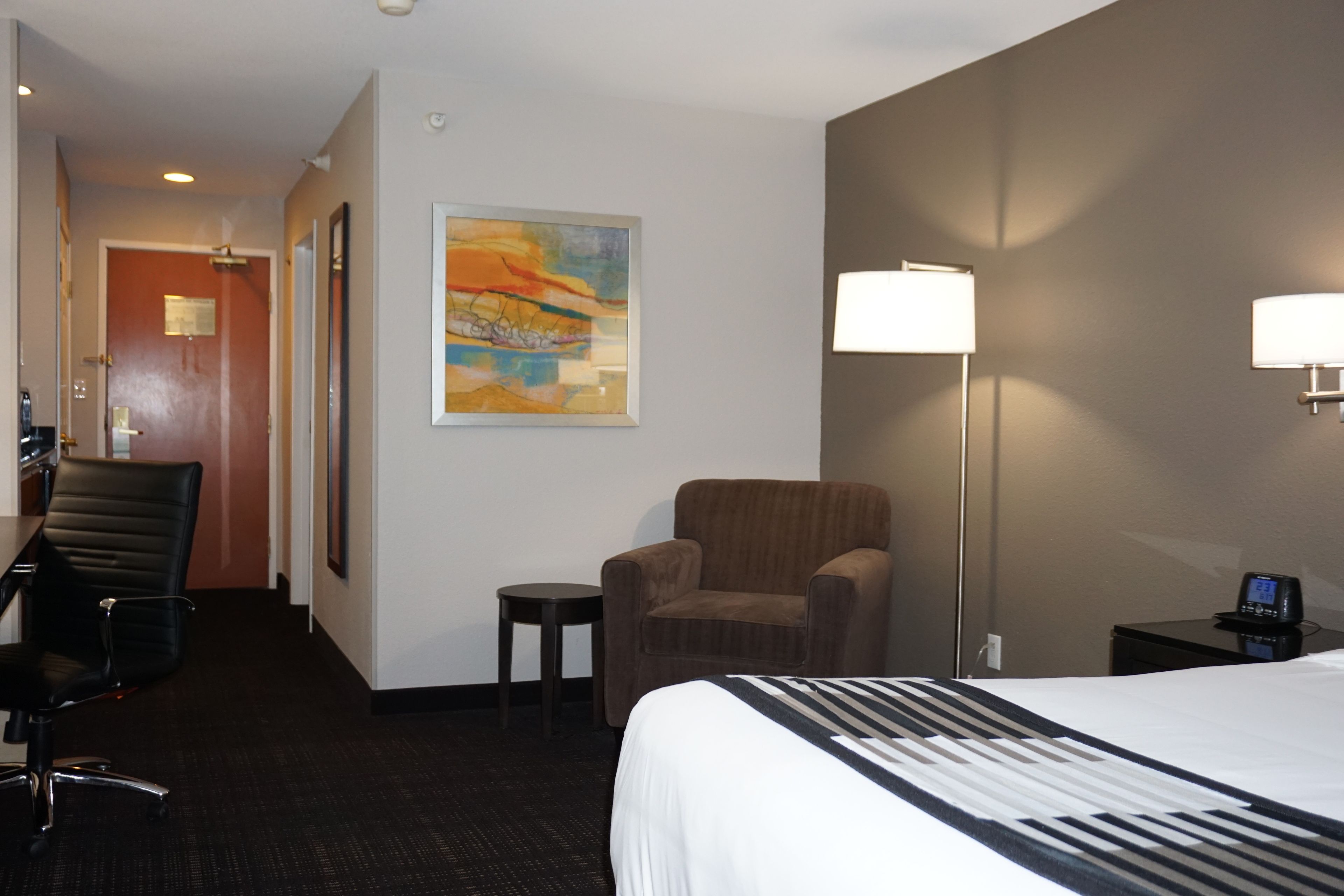 50-inch flat-screen tv with cable channels, tv