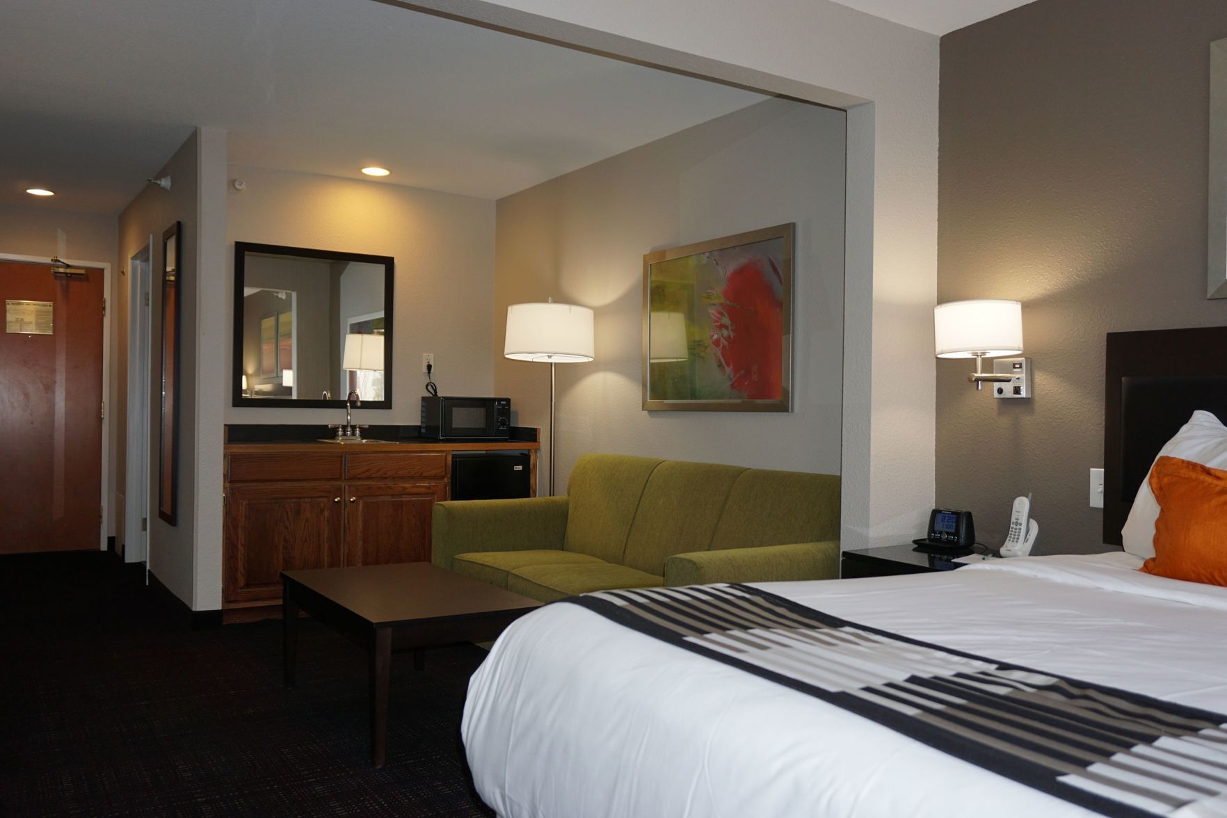 Pillowtop beds, desk, laptop workspace, blackout drapes
