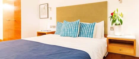 特級開放式客房 | 書桌、熨斗/熨衫板、免費嬰兒床、摺床/加床 (收費)