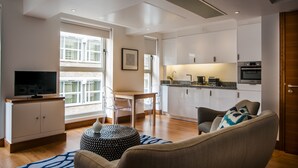 Living area - Native Tower Hill (London)