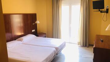 Bureau, rideaux occultants, Wi-Fi gratuit