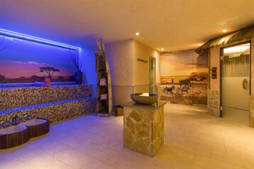 Couples treatment rooms, sauna, steam room, body treatments