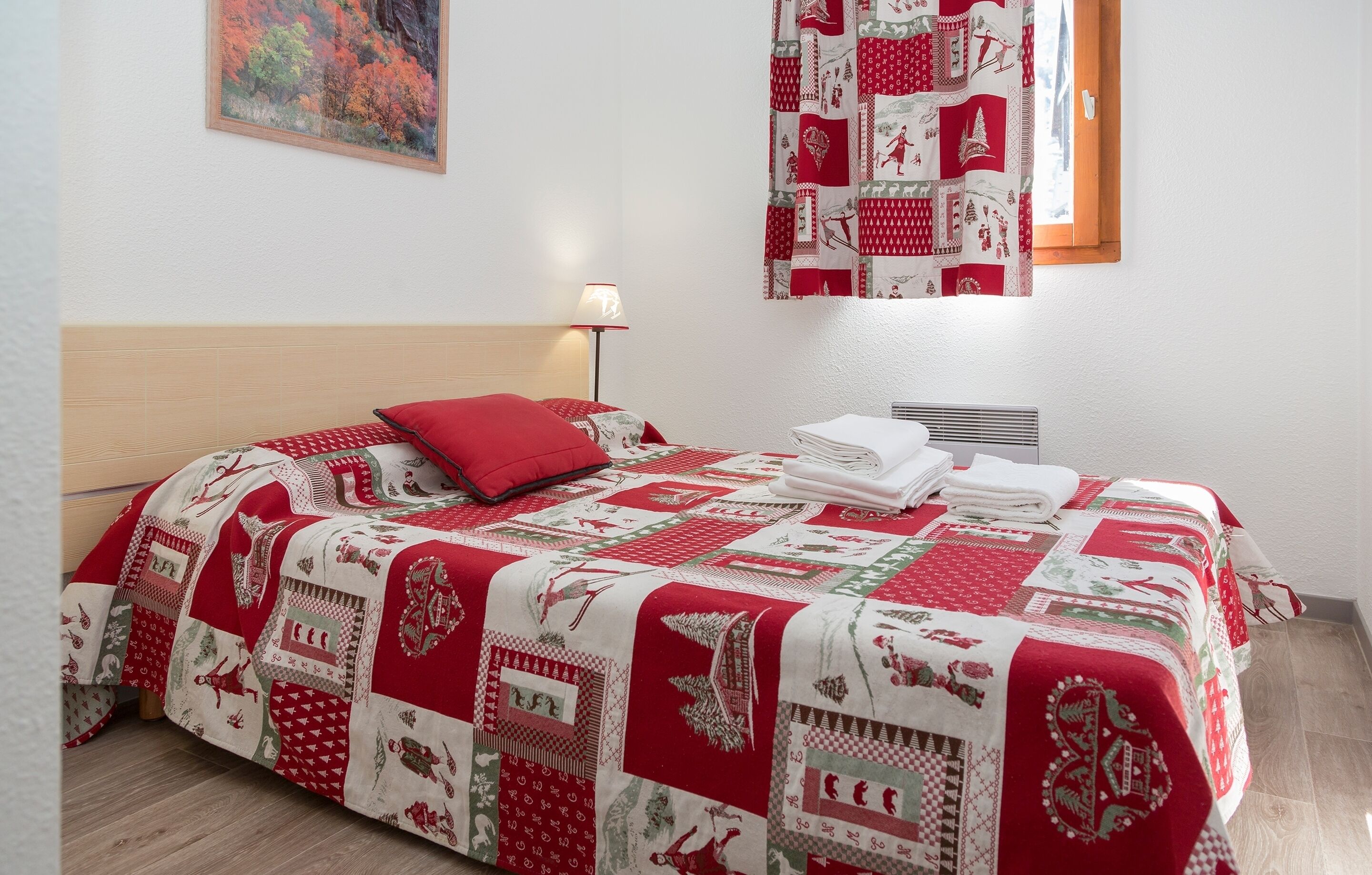 Soundproofing, iron/ironing board, cots/infant beds, WiFi