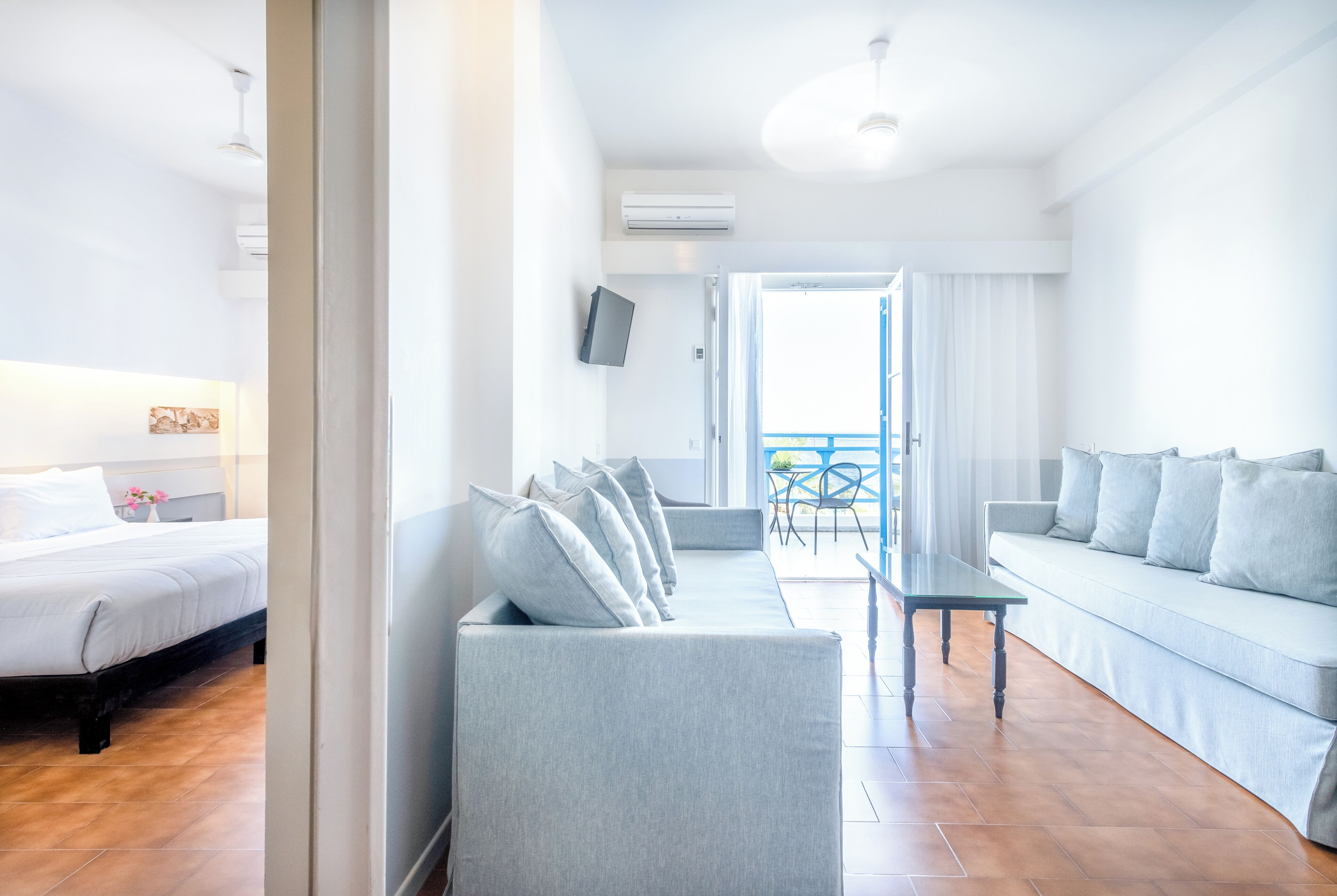Apartment, 2 Bedrooms, Sea View | Premium bedding, in-room safe, cribs (free), WiFi (free)