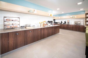 Desayuno buffet incluido todos los días 