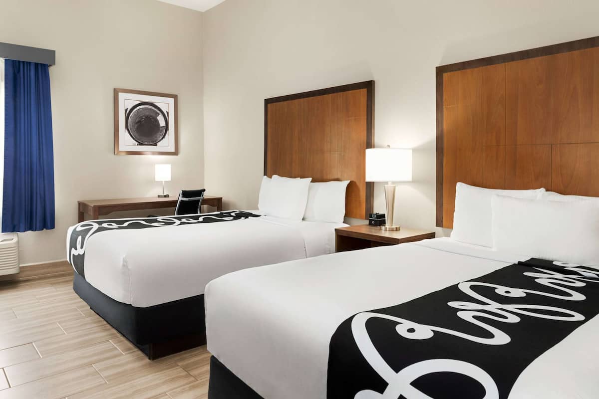 Room, 2 Queen Beds, Non Smoking
