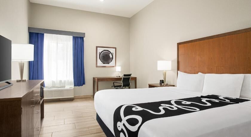 Premium bedding, down duvets, pillow-top beds, desk