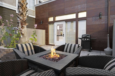 Ausstattung der Unterkunft. La Quinta Inn & Suites by Wyndham Hesperia Victorville