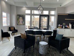 Breakfast area