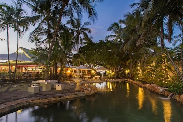 Outdoor pool, sun loungers